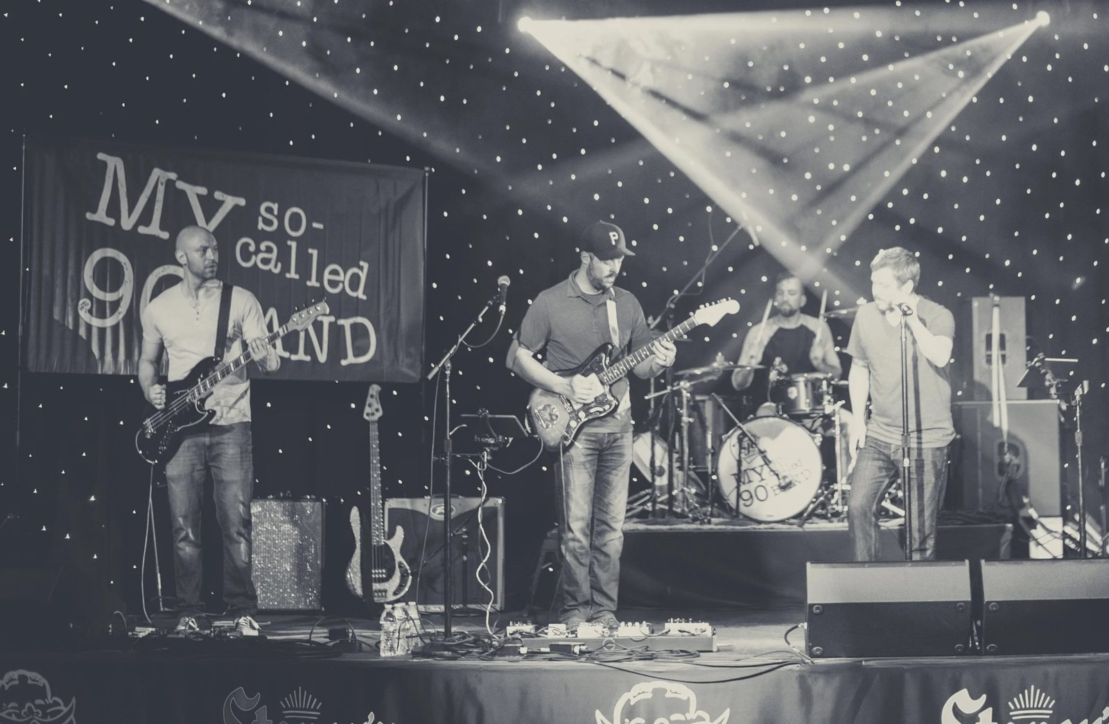 Live at The Meadows, black and white